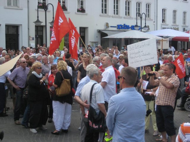 02. Juli 2013 Demo und Stadtratsitzung