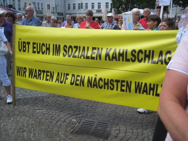 02. Juli 2013 Demo und Stadtratsitzung