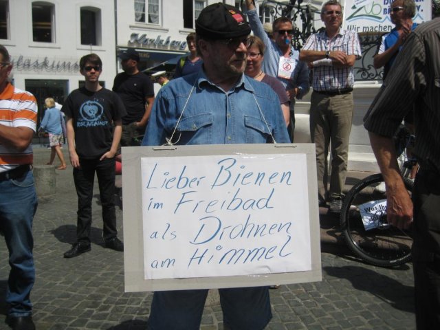 02. Juli 2013 Demo und Stadtratsitzung