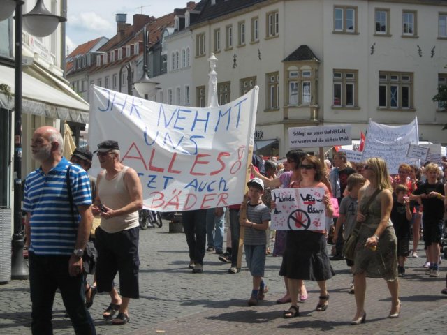 02. Juli 2013 Demo und Stadtratsitzung