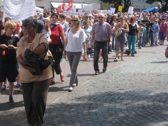 02. Juli 2013 Demo und Stadtratsitzung