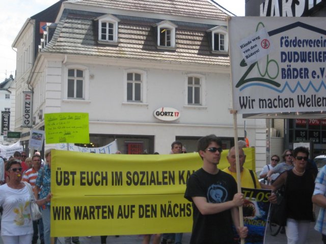 02. Juli 2013 Demo und Stadtratsitzung