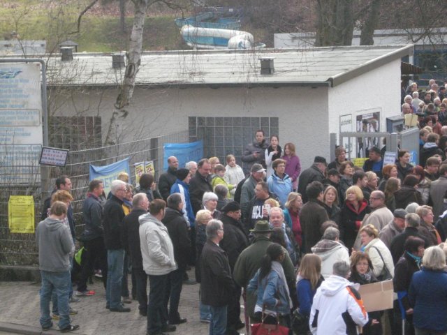 Bäderrettung 2013