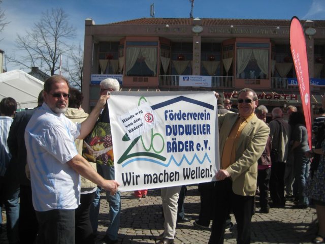 Bäderrettung 2013