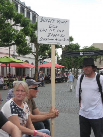 02. Juli 2013 Demo und Stadtratsitzung