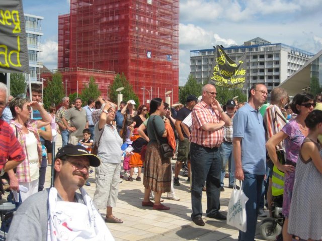 02. Juli 2013 Demo und Stadtratsitzung
